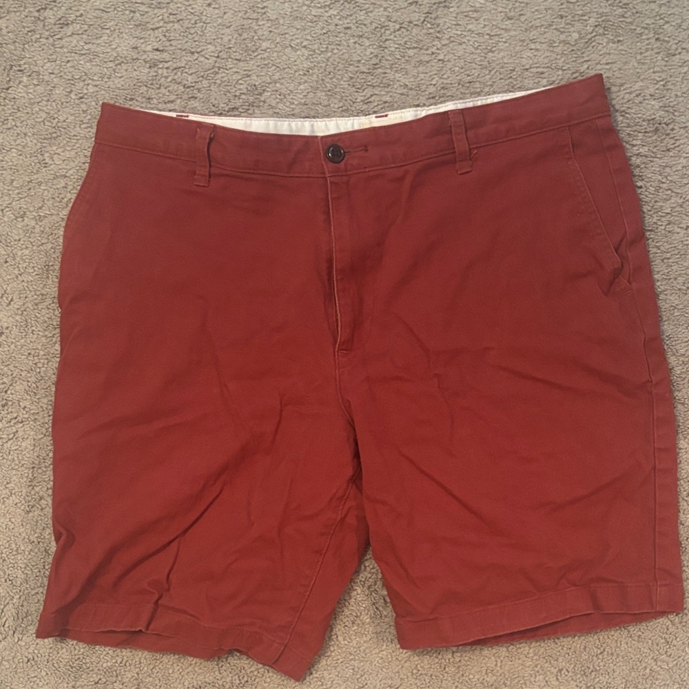 Dockers Men's Rust Flat Front Shorts